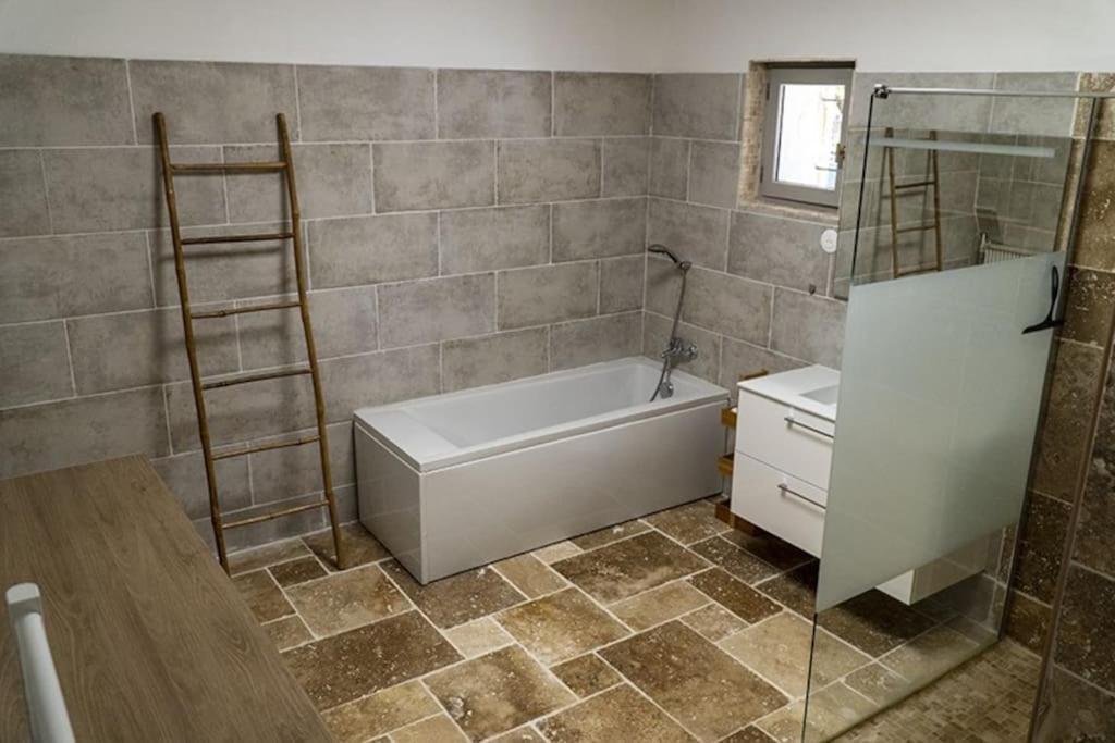 קסיס Charmant Rez De Villa Climatise Renove, 90M2 Avec Parking מראה חיצוני תמונה